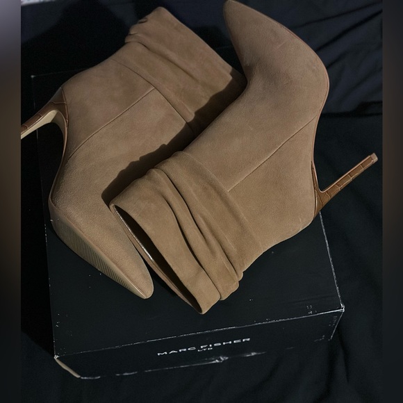 New Marc Fisher Rayya Suede Bootie - Picture 5 of 5